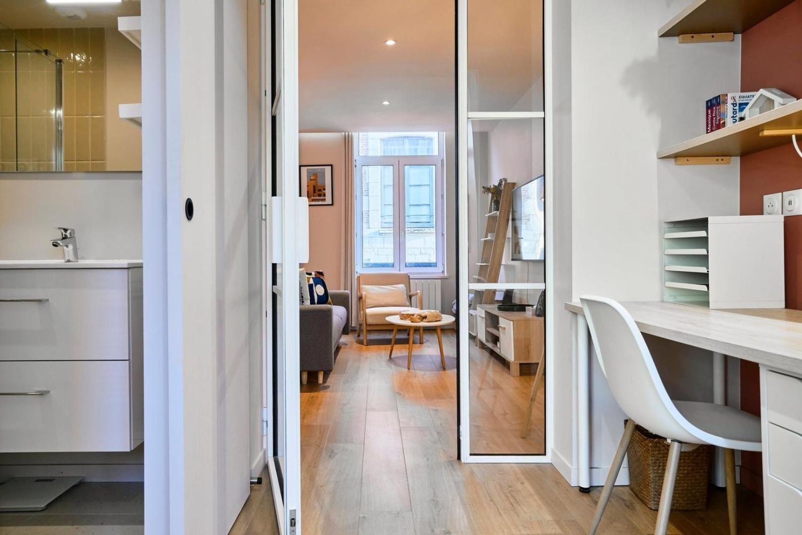 Apartment With Parking In The Heart Of Old Lille Exterior foto